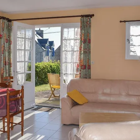 2 Bedroom Cozy In Cast Le Guildo Saint-Cast-le-Guildo